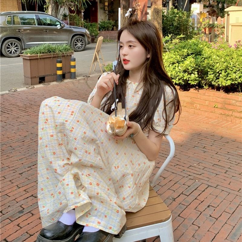 Đầm tay phồng dáng dài họa tiết hoa phong cách Hàn quốc