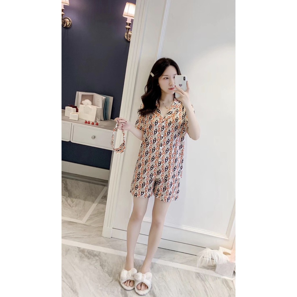 Bộ ngủ lụa Pizama hoạ tiết Vơ sạc kèm turban hàng cao cấp