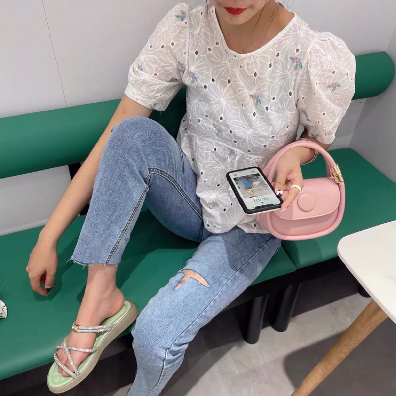 5208-QUẦN JEAN ỐNG ĐỨNG RÁCH GỐI