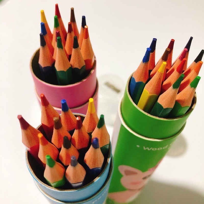 Hộp 12cây bút chì màu gỗ kèm gọt chuốt