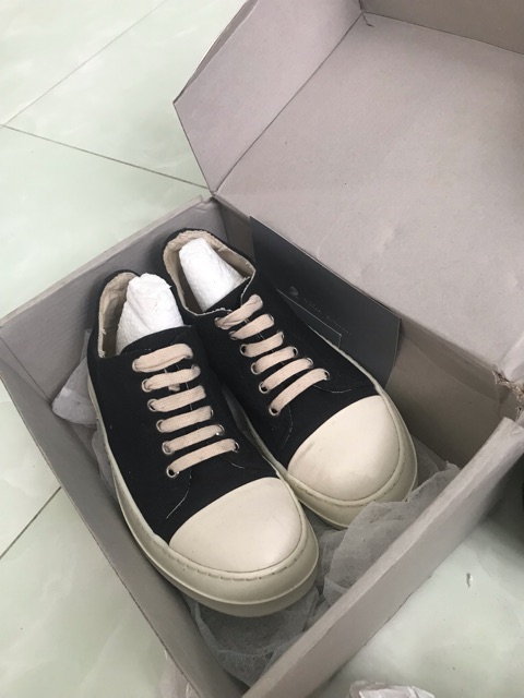 Thanh lý giày 200k