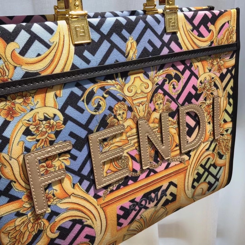 TÚI FEN.DI QUAI XÁCH