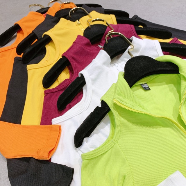 [Hình Thật] Áo Croptop Tay Dài Thời Trang Hàn Quốc Khoét Hai Bên Vai Dây Kéo Trước Ngực Gía Rẽ Chất Duyên Dáng Tuyệt Đẹp | BigBuy360 - bigbuy360.vn