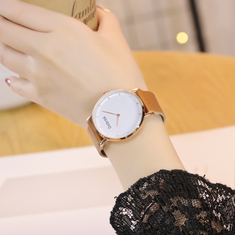 Đồng hồ thời trang nữ Dobroa dây da nâu viền bạc hai kim mặt to cá tính, cực đẹp | BigBuy360 - bigbuy360.vn