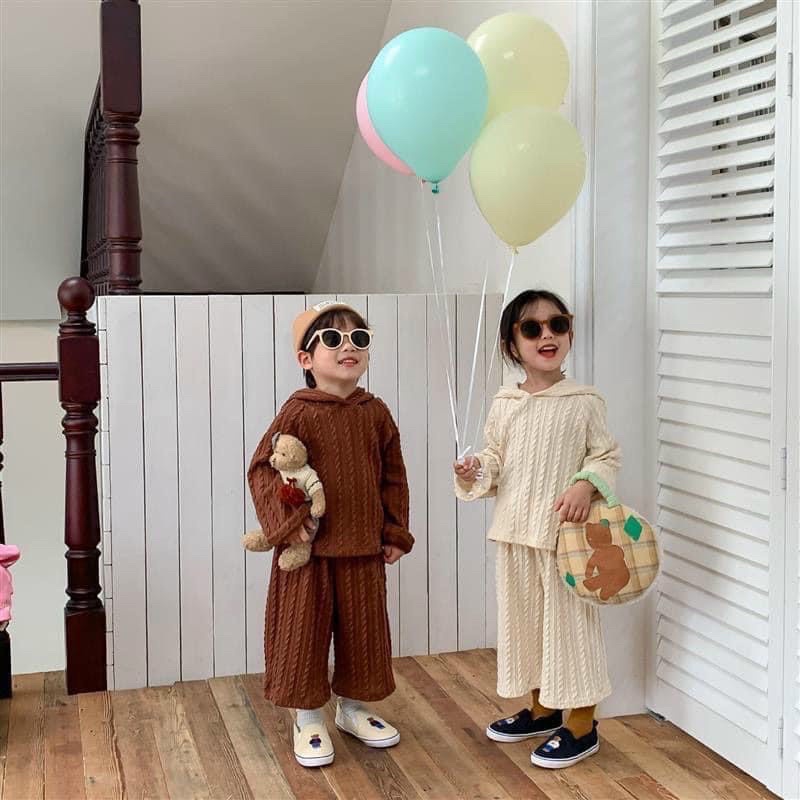 Bộ len vặn thừng cho bé gái