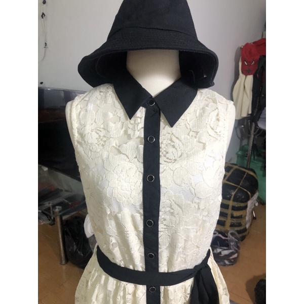 Đầm ren màu mỡ gà  2 kiểu trượt sang để xem mẫu