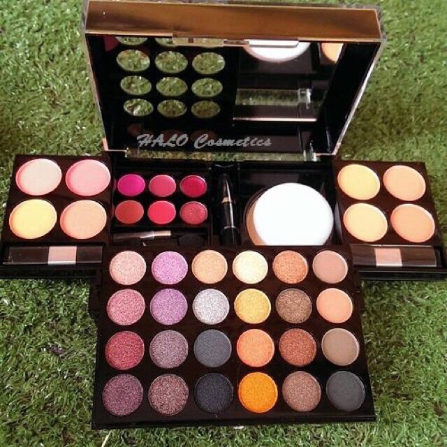 Bộ trang điểm Sivanna Colors Make Up Palette