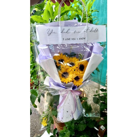 Bó hoa sáp hướng dương 5 bông+ gói theo yêu cầu