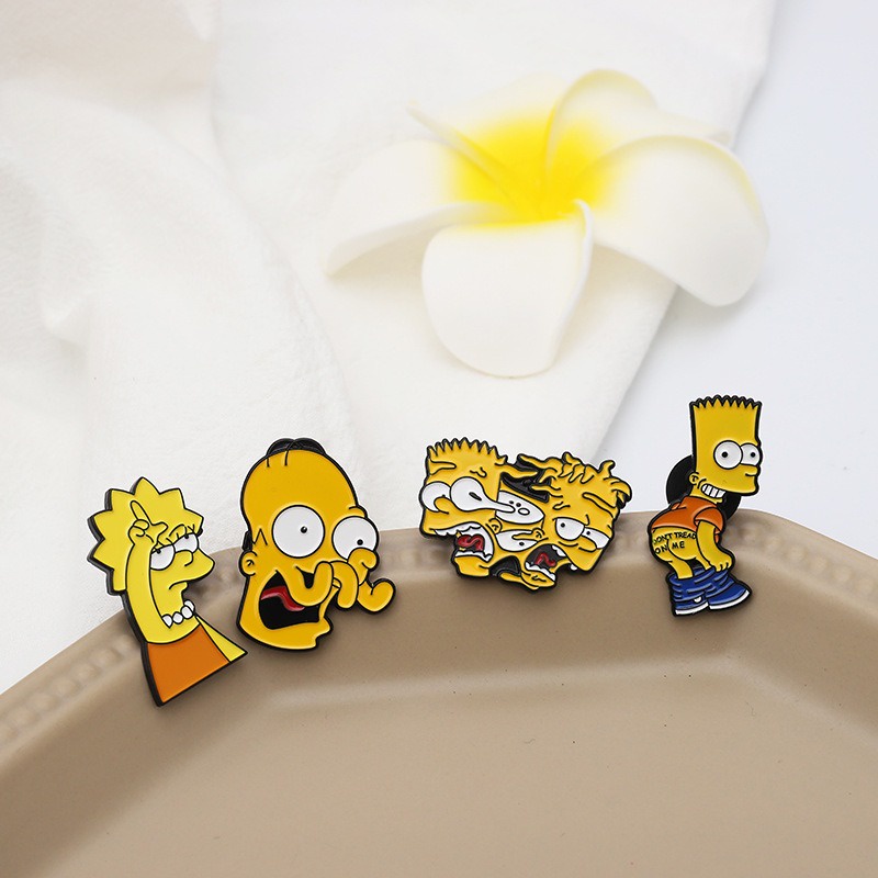 Pin cài áo hoạt hình cartoon hình gia đình Simpsons - GC095