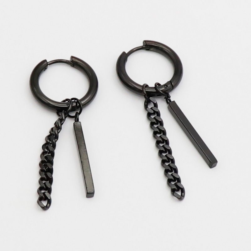 Khuyên hip hop màu đen dành cho tai có lỗ bấm