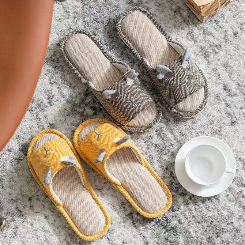 Dép Cỡ Lớn Không Có Màu Và Màu Sắc Bắt Mắt Thời Trang Cho Nam Và Nữ