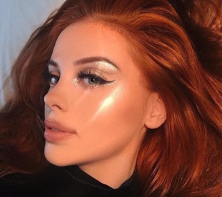 Phấn bắt sáng Inglot