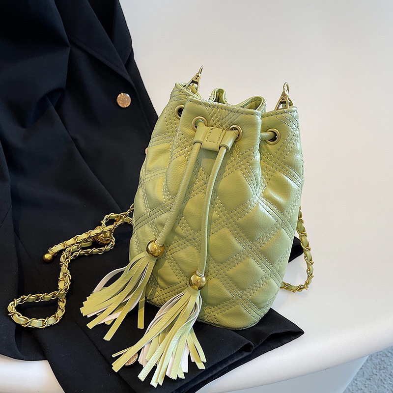 Túi Đeo Chéo Vai Thêu Họa Tiết Độc Đáo Thời Trang Mùa Hè 2022