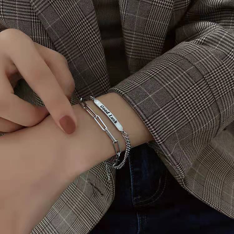 Vòng Tay Lắc Tay Nữ Khắc Chữ Good Luck Cá Tính B09