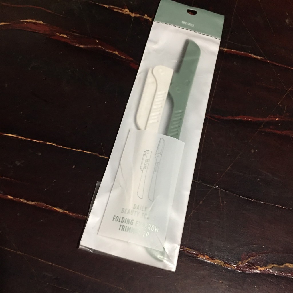 TFS DAO CẠO CHÂN MÀY Eyebrow Trimmer ĐẦU DÀI