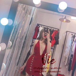 Đầm body 2 dây hở ngực xẻ tà