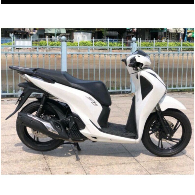 Nắp hộp đồ trước  trái phải sh 2017-2019 Chính hiệu honda