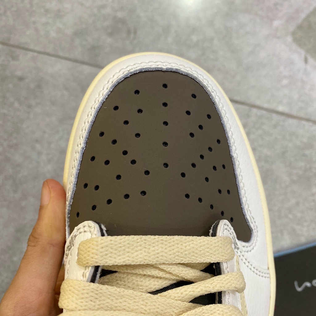 GIÀY THỂ THAO JDD TRAVIS SCOTT NÂU VÀNG SIÊU HOT