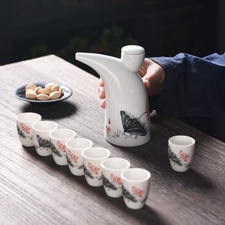 Bình Đựng Rượu Phong Cách Cổ Điển Độc Đáo