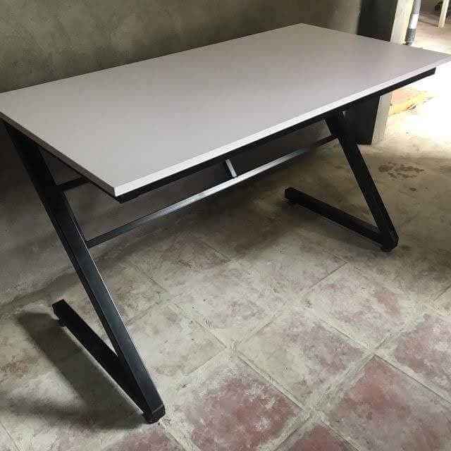 !GIÁ TẠI XƯỞNG ! Bàn làm việc, bàn gaming chân Z kt 60x1m2, cao 75cm, gỗ MDF | BigBuy360 - bigbuy360.vn