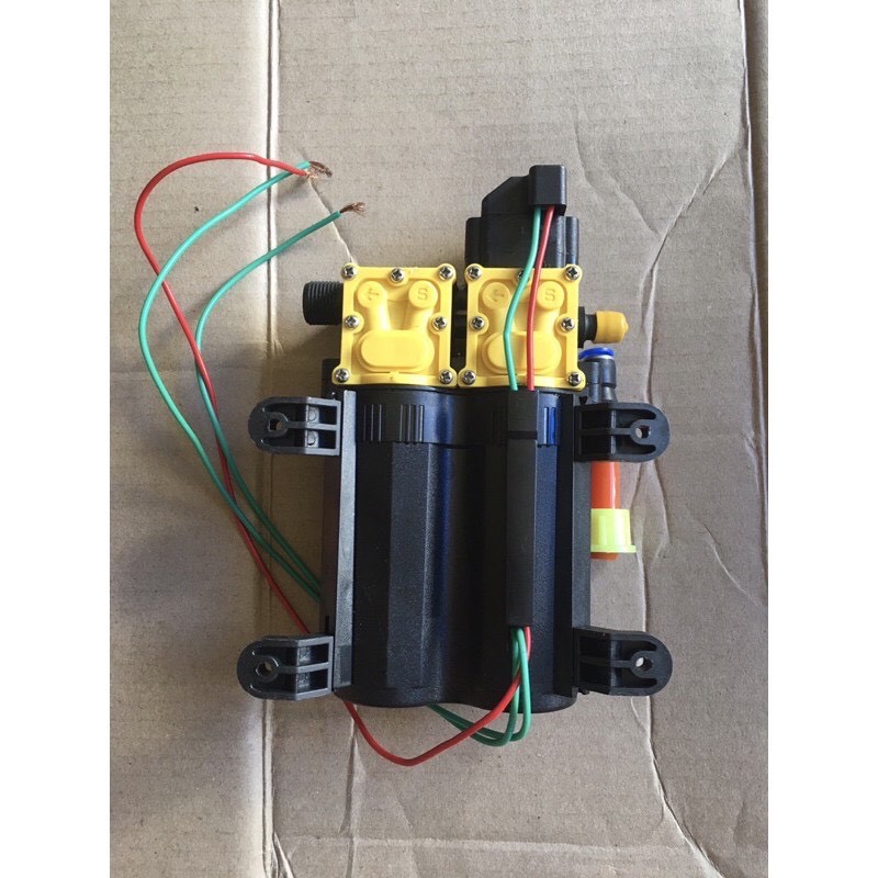 Bơm nước 12v. Bơm sinleader đôi tặng kèm đầu chuyển 12-&gt;8 phun sương làm mát tưới lan, chế rửa xe rửa máy lạnh cực mạnh.