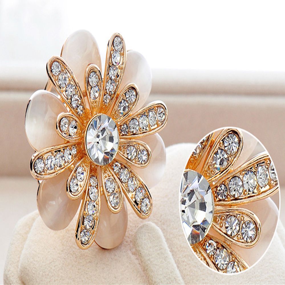 Ghim cài khăn hình đóa hoa trà my xinh xắn dành cho nữ