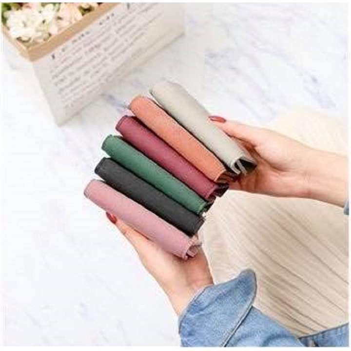 VÍ NGẮN CẦM TAY KHÓA CHỮ V NGƯỢC THỜI TRANG [VN1] | BigBuy360 - bigbuy360.vn