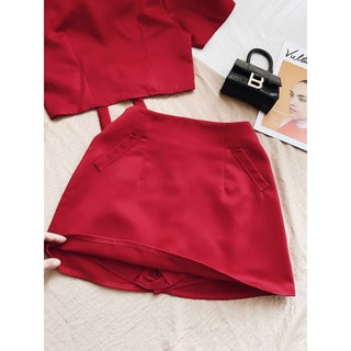 Set chân váy đỏ phối áo tay phồng cột lưng