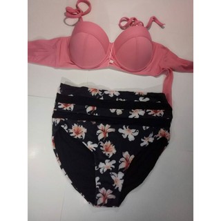 Bikini hai mảnh