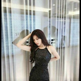 Đầm body yếm kim sa viền nẹp