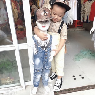 Sét yếm kèm áo sơ mi cho bé trai
