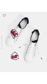 Giày trắng bershka