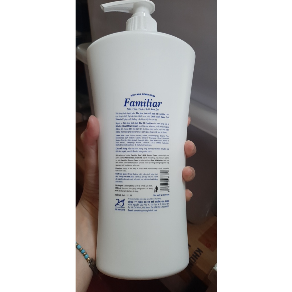 Sữa Tắm Tinh Chất Sữa Dê FAMILIAR 1100ml