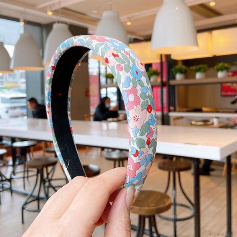 Cài tóc phong cách Hàn Quốc dễ thương cho bé gái