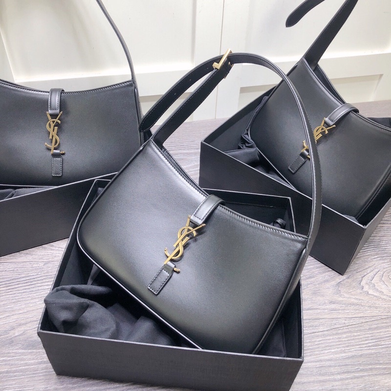 Túi kẹp nách rose blackpink