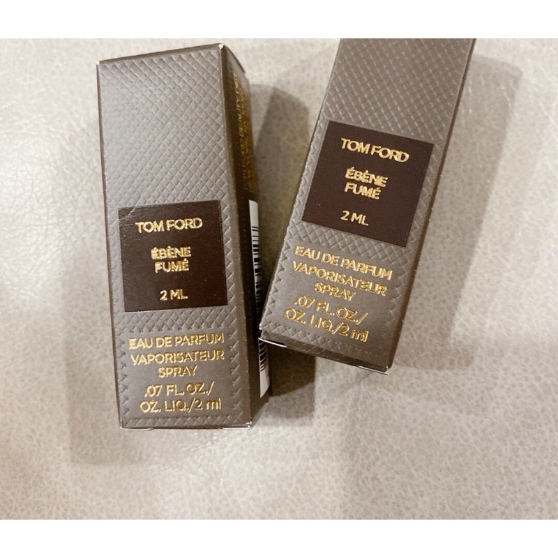 Nước hoa Vial T.o.m f.o.r.d  Ebene Fume  2ml
