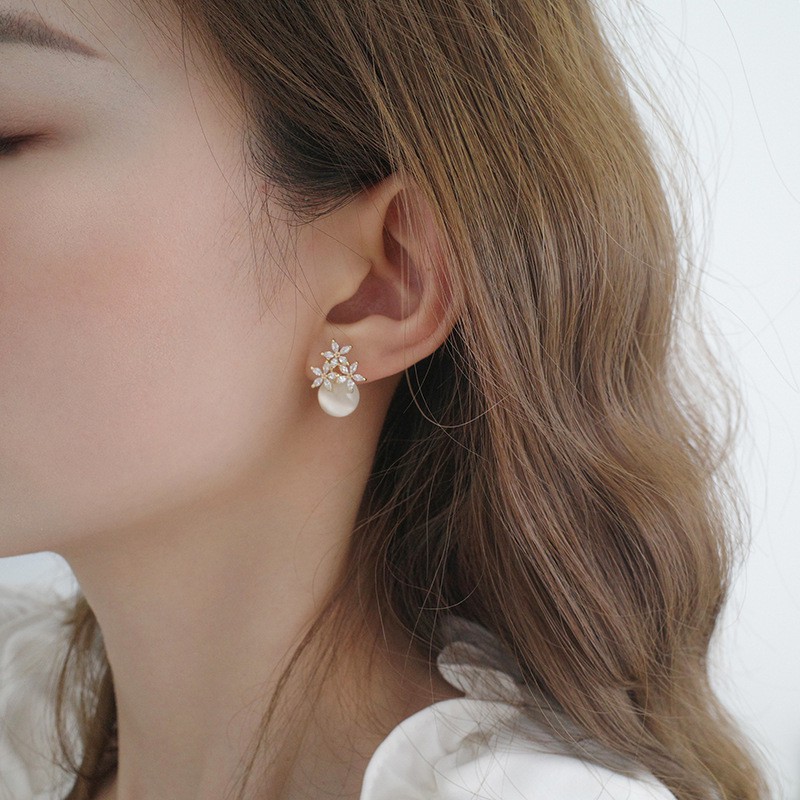 Bông tai nữ hình cánh hoa đính ngọc S925 cá tính - Khuyên tai xinh BT168