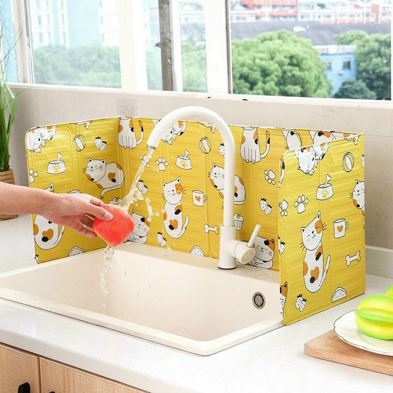 Tấm nhôm cách chắn bắn mỡ nhà bếp có họa tiết