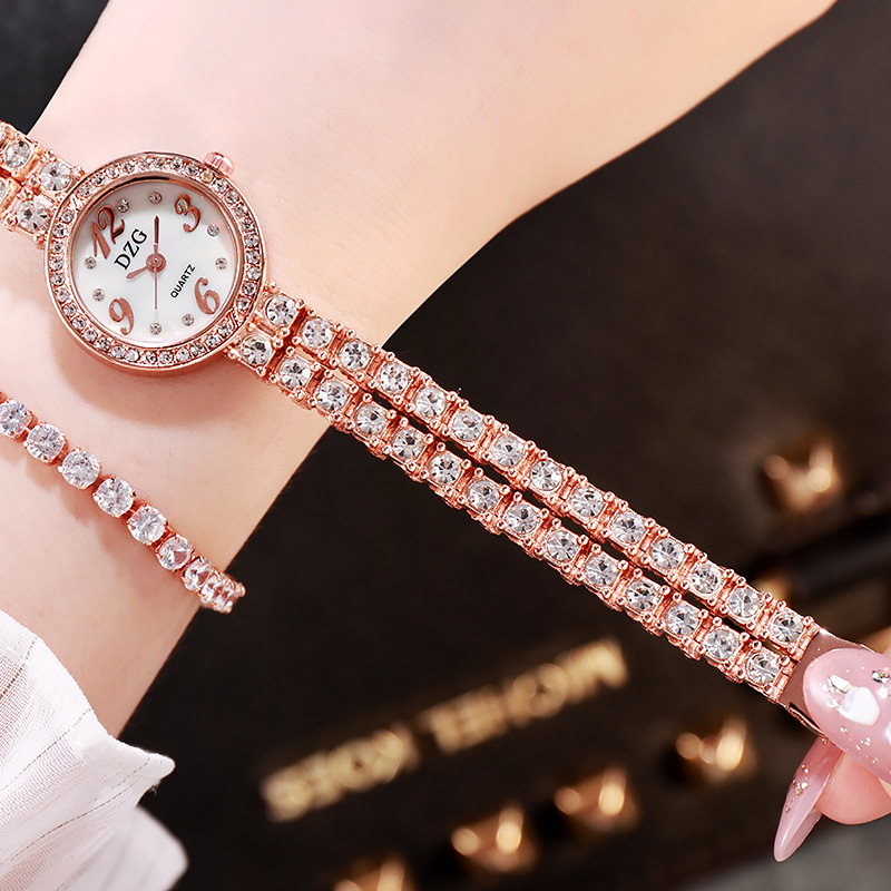 Đồng Hồ Máy Quartz Đính Hột Xoàn Lung Linh Với Dây Thép Không Gỉ Sang Trọng Cho Nữ