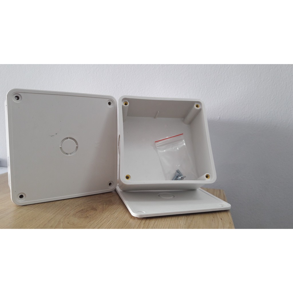 Hộp kĩ thuật  11x11x05cm ren đồng