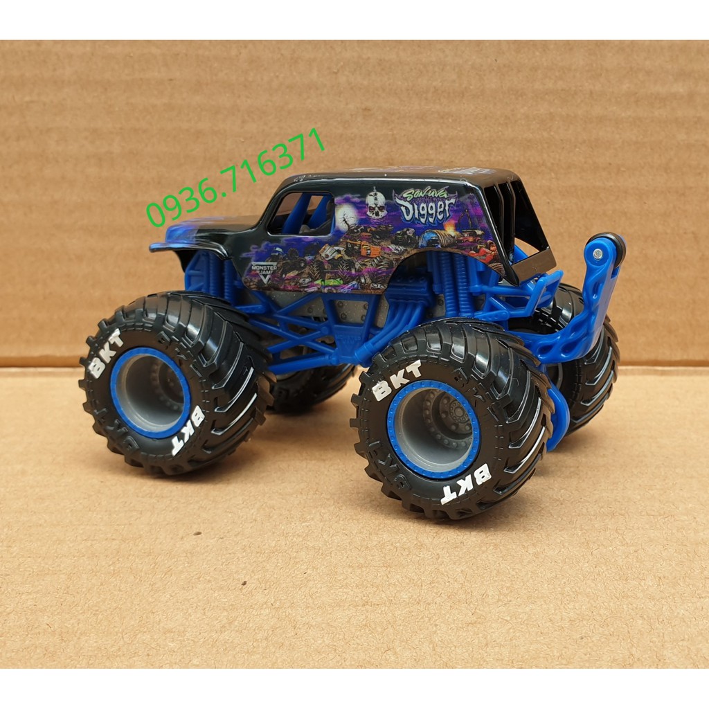 Mô hình xe tải quái vật Monster Jam MJ45 hàng Spin Master Canada