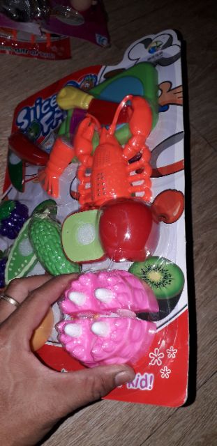 Bộ đồ chơi bếp trái cây và bánh kem bằng nhựa