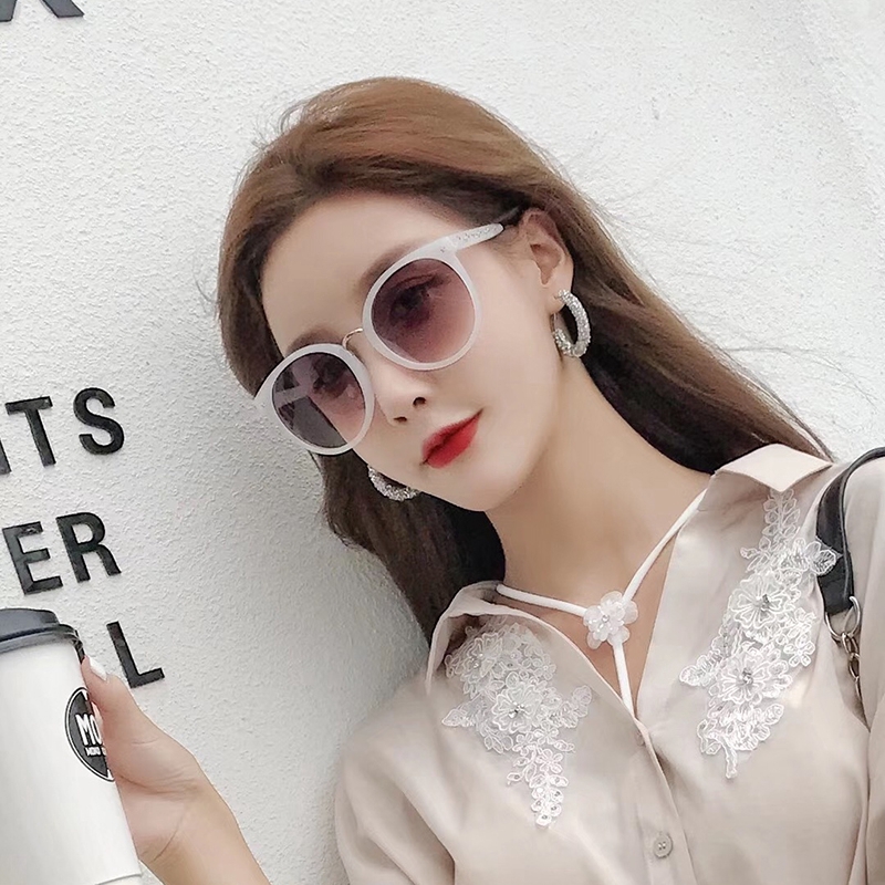 Kính mát mắt mèo nữ phong cách Hàn Quốc