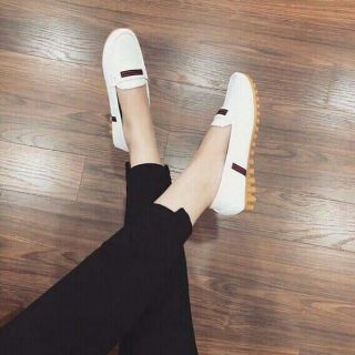 Giày lười nữ
