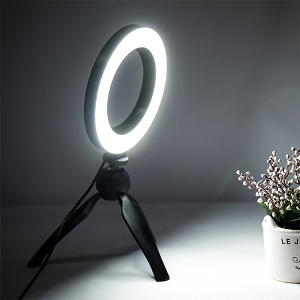 Đèn LED tròn hỗ trợ chụp ảnh selfie kèm gậy tự sướng