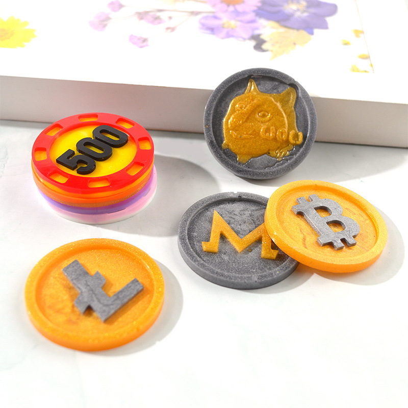 【Ready Stock】 Crystal Resin Chip Coin Mold Bitcoin Silicone Mold Commemorative Coin Mold Reusable DIY Game Craft Handmade Tool 【Ouiwe】