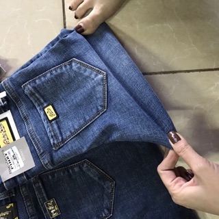 Quần jeans combo 2 chiếc tổng 260k/2 quần