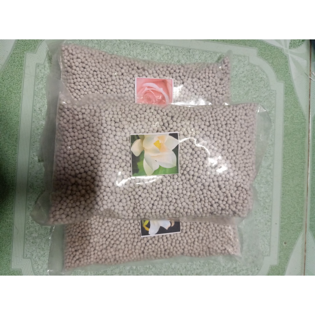 Cát sand thơm hút ẩm cho hamster gói 1kg.