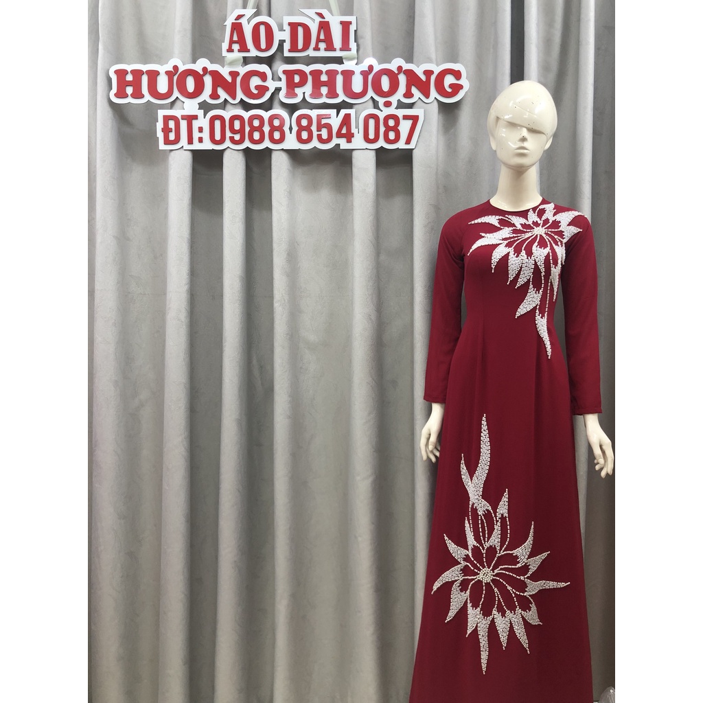 ÁO DÀI TRUNG NIÊN MÀU ĐỎ ĐÔ THIẾT KẾ