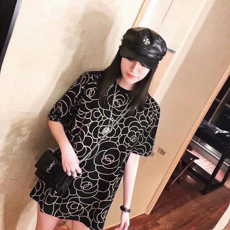 Áo nhung nhũ kim xa lấp lánh